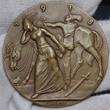 Deutschland Karl Goetz Bronzemedaille 1918 Dated 20 Jahre Tod von Bismarck Satirische Medaille Krone am Boden Weinende Germania gußfrisch
