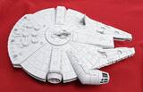 Niue Island 4 x 1 Dollar Farbmünzen 2011 Star Wars Millennium Falcon - Luke Skywalker, Darth Vader, R2-D2, Princess Leia Stgl. Farbmünzen Ku/Ni vergoldet mit Box