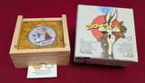 Kanada 30 Dollar Silbermünze 2015 Looney Tunes - The Fast and Furry-ous - 2 oz Fine Silver Proof Coin Polierte Platte mit Holzbox, Umkarton & Zertifikat