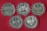 Bundesrepublik Deutschland Western Germany 5 x 5 DM Mark Gedenkmünzen 1952-1964 Die Ersten Fünf - Germanisches Museum, Schiller, Markgraf, Eichendorff & Fichte im Durchschnitt vz