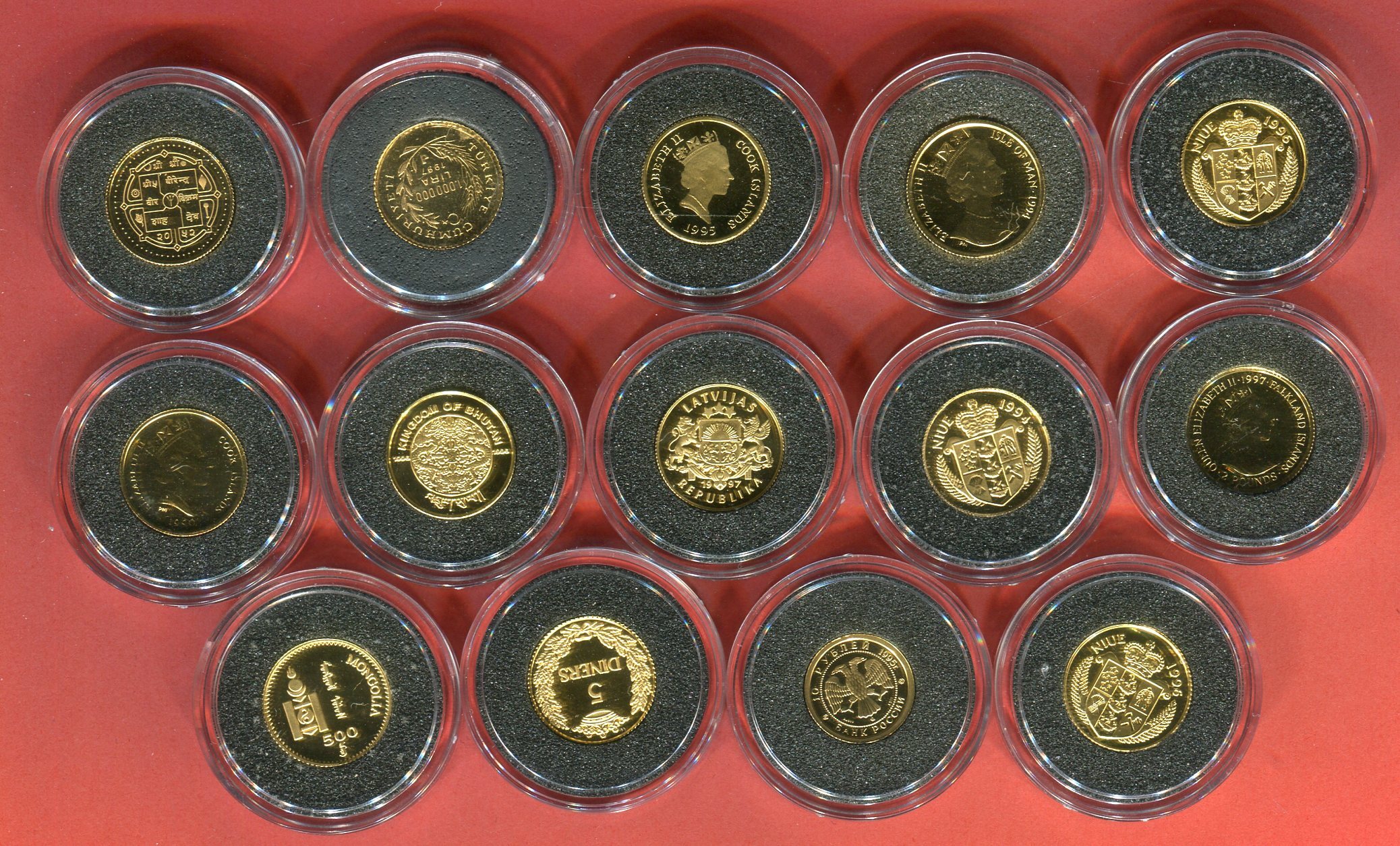 Diverse Länder 14 Minigoldmünzen 1990 1997 Die kleinsten Goldmünzen