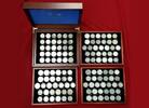 DDR, GDR Eastern Germany Komplettsammlung 123 Münzen DDR Gedenkmünzen komplett und gepflegt - inkl. der bekannten Leuchtturm Holzbox