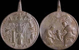 RELIGIOUS MEDALS  Religious medal XVI-XVII centuries, S. Familia / Arma Christi - 47x37 mm. ss