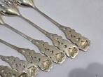 Besteck aus 800 er Silber Antikes Silberbesteck Hildesheimer Rose 12 teile Kuchenbesteck mit normalen Gebrauchsspuren.