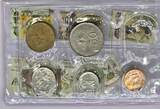 Malaysia Singapur 2x KMS 1991 1993 1997 1999 2000 2x Kursmünzensatz mit Briefmarken, 11 x Münzen vz , in org Plastikhülle