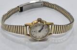 Armbanduhr Vintage JUNGHANS 15 JEWELS DAMENARMBANDUHR UHR HANDAUFZUG gebrauchter Zustand. Funktionsfähig
