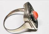 Silberschmuck 800er Silber Silberring, Sterling Silver und orenger Koralle getragen und befindet sich in einem guten Zustand