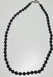 Collier Kette Perlenkette Anthrazit; Halskette getragen und befindet sich in einem guten Zustand