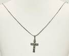 Silberschmuck 925er Silber Silber Halskette mit Kreuzananhänger getragen und befindet sich in einem guten Zustand
