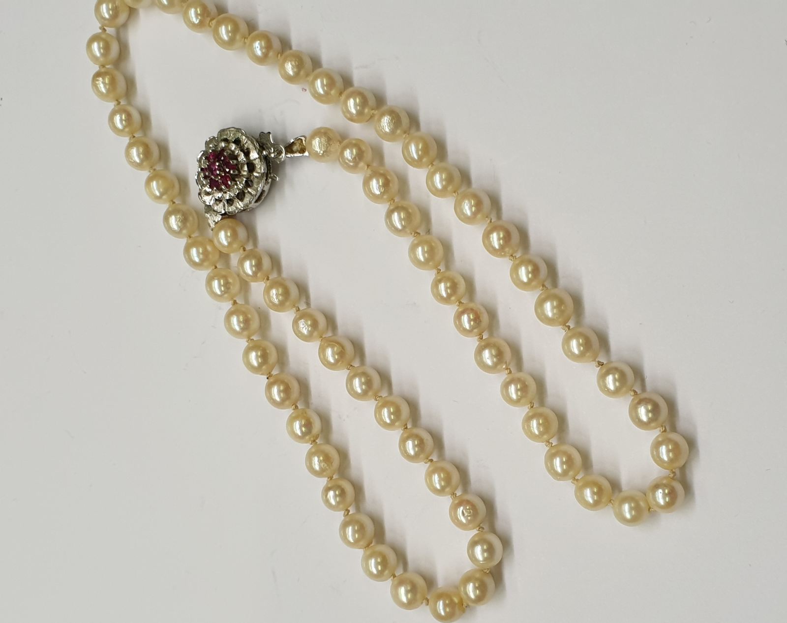 Schmuck Ketten Perlenketten Perlenkette mit Silber Verschluss Vintage 