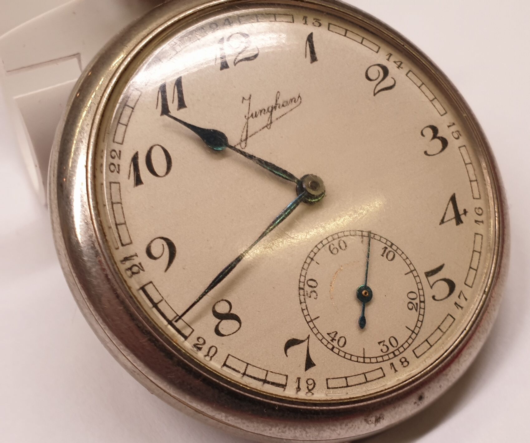 Junghans Uhr Taschenuhr Handaufzug mit normalen Gebrauchsspuren