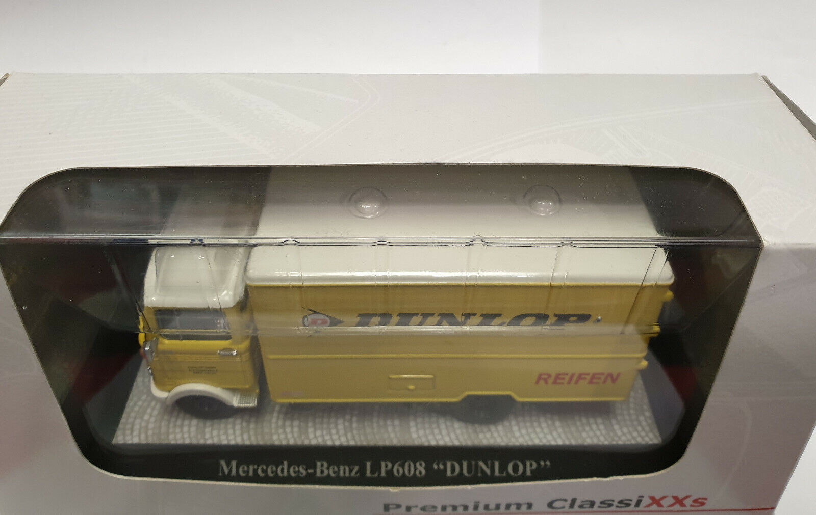 Premium Classixxs - 1:43 - DKW Schnellaster - Transport du