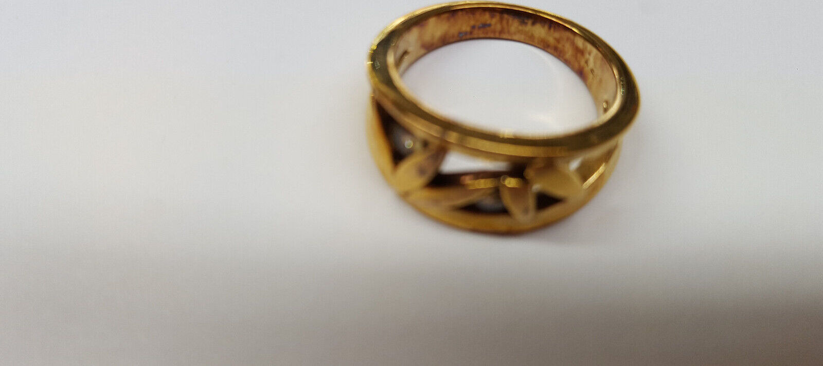 Schöner Ring mit Muster Größe 7 55 Pierre Lang Schmuck PL vergoldet blauer Stein