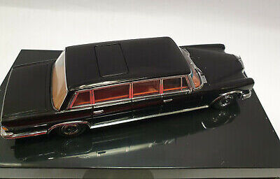 Vitesse Mercedes-Benz 600 Pullman Silber Metallic - 1:43 Limited Edition Rarität
