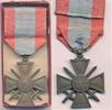 Frankreich Croix de guerre des Théâtres d'opérations extérieurs mit orig.Band + Etui -