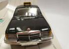 Mercedes Taxi Schwarz Cursor-Modell in OVP Modellauto M 1:43 -