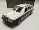Mercedes-Benz Automobil Modell 200TD-300TD Turbo 4matic Modell 1:35 -