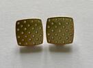 Goldfarbene Ohrclips von Pierre Lang Modeschmuck -