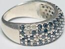 Silberschmuck 925er Silber Silberring mit kleinen schwarzen Steinen umgeben -