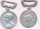 Frankreich Medaille Coloniale o. Band -