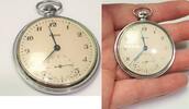 Taschenuhr Molnia Handaufzug funktionsfäig Länge ca. 5,5 cm Gewicht ca. 56,8 g -