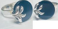 Silberschmuck 835er Silber Silberring mit glänzendem schwarzen Stein un mit silbernem Blatt -