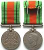 England - Orden und Abzeichen THE DEFENCE MEDAL 1939-1945 GEORGE VI. m. Band -