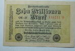Weimar 10 Millionen Mark Rosenberg Nr. 105 a, WZ: Hakensterne, KN 6 atellig, FZ: OE -