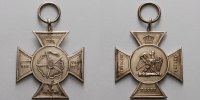 Lippstadt 10,6g,<br> 49 x 34 mm versilbertes Ehrenkreuz 1950, Schützenmedaille, mit Originalöse und Ring Bild