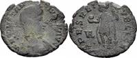 Römisches Kaiserreich 1/2 Centenionalis Constantius II Nummus Arles 355-360 SPES REI PVBLICE Globus Speer RIC 277 - S -